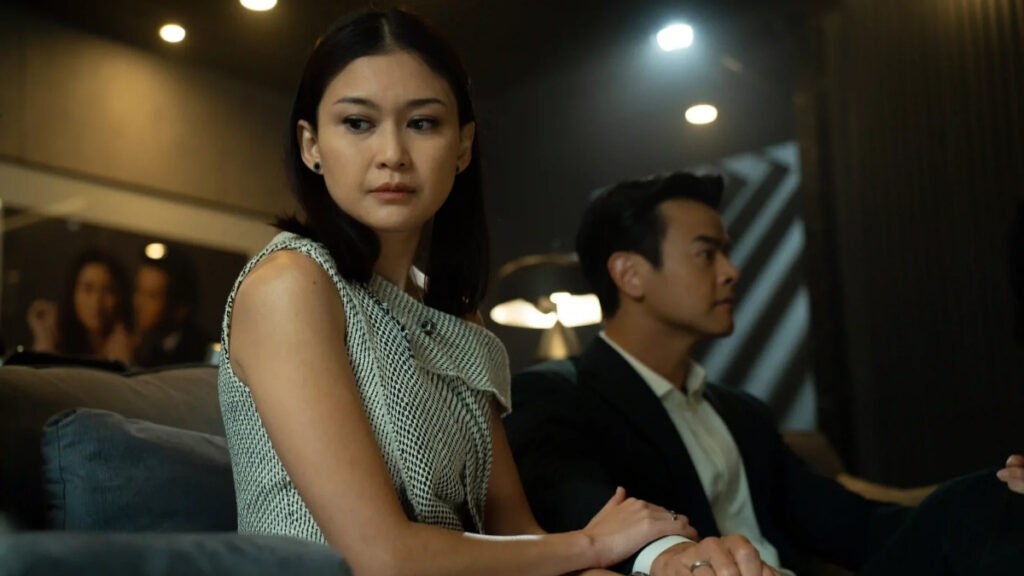 A Normal Woman Review Still 1