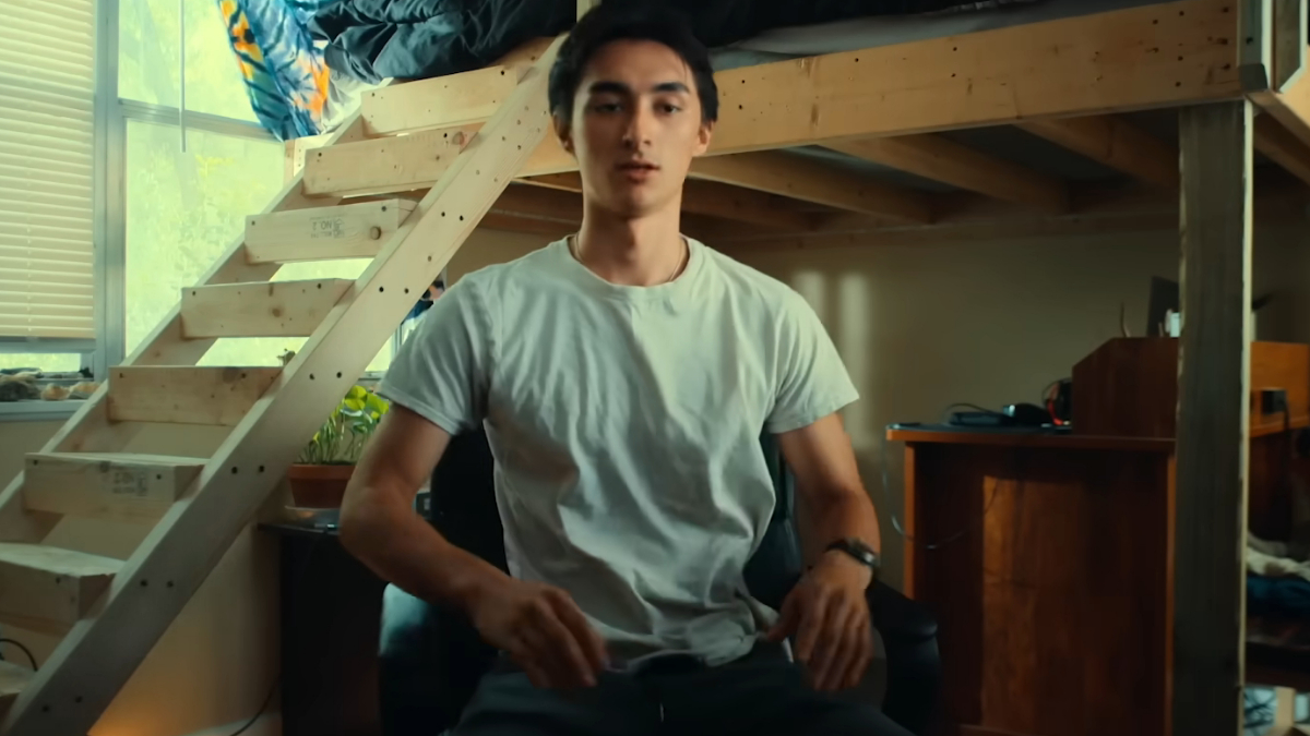 Trainwreck Balloon Boy Review Bizarre Media Circus That's As Absurd