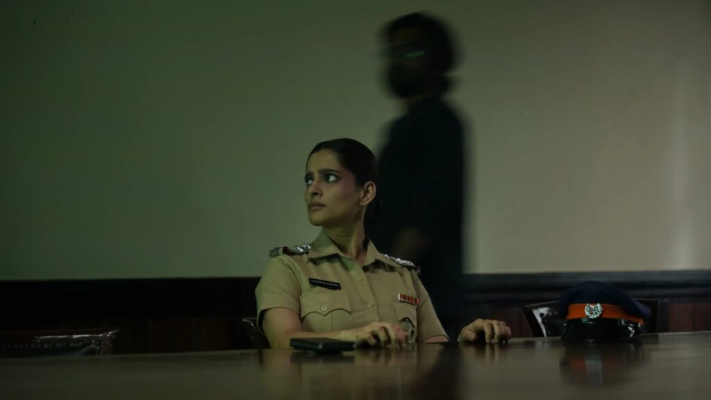 Andhera Review Still 3