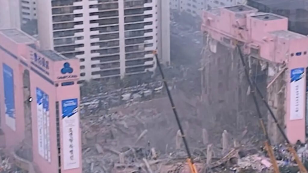 The Echoes of Survivors: Inside Korea's Tragedies Review Still 3