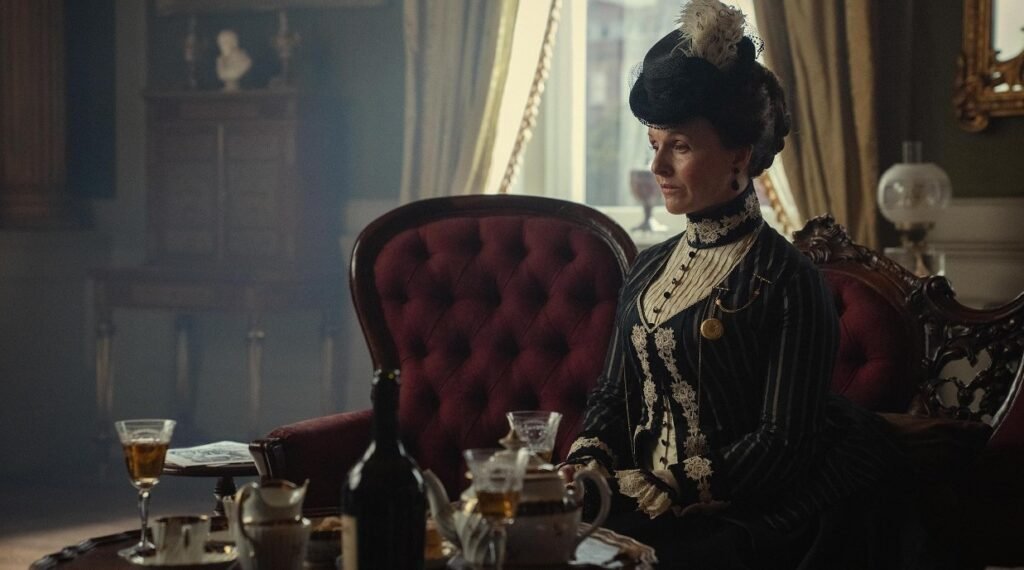House of Guinness Review Still 4
