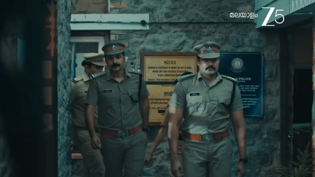 Kammattam Review Still 3