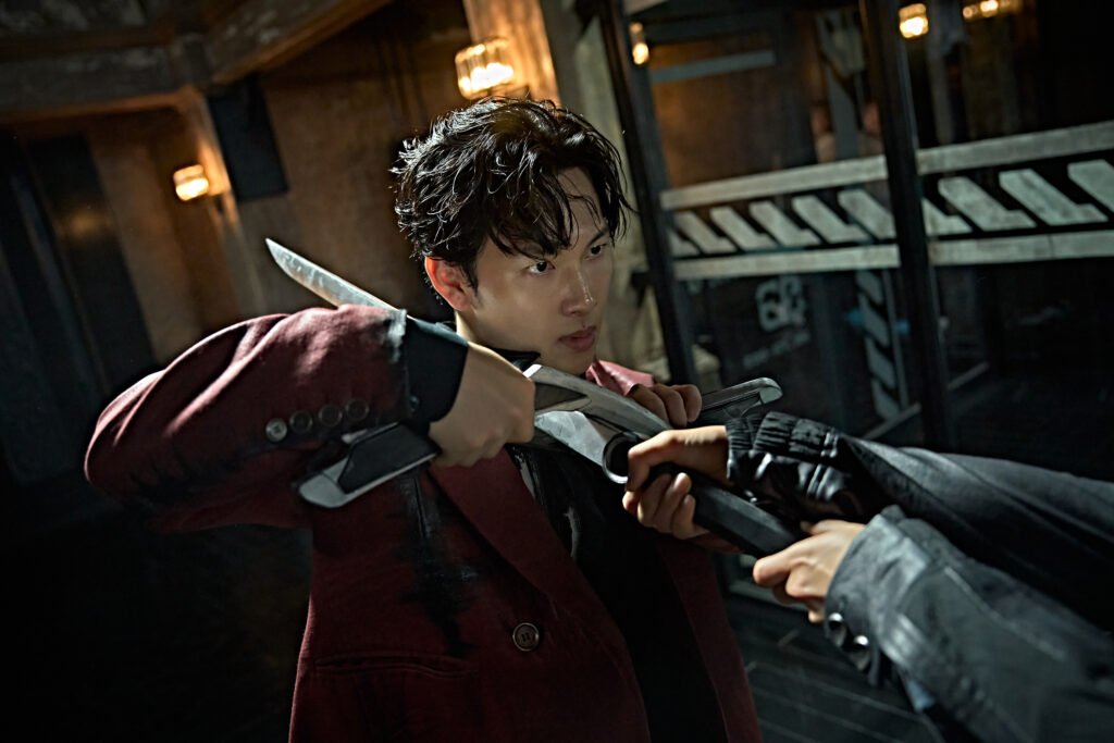 Mantis Review Still 1