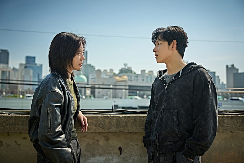 Mantis Review Still 4