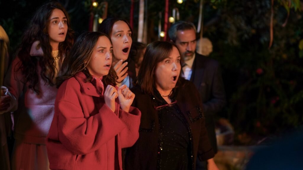 Platonic: Blue Moon Hotel Review Still 4