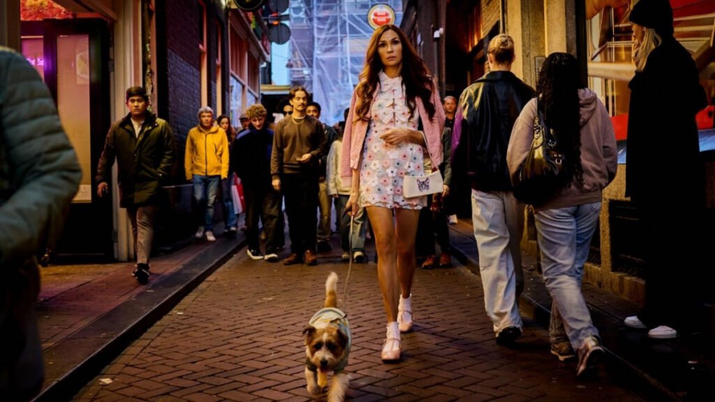 Amsterdam Empire Review Still 1