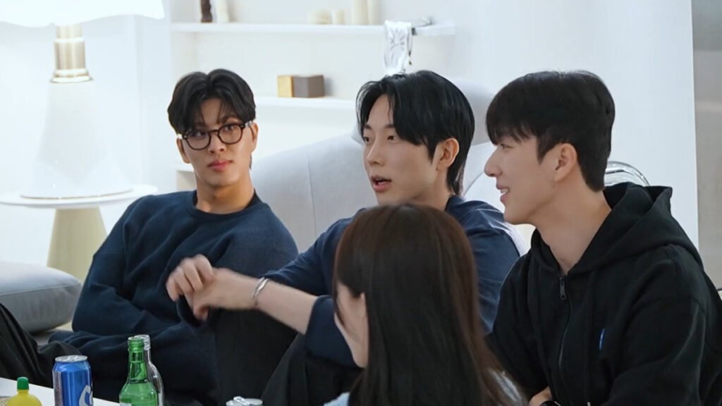 EXchange Season 4 Episode 1 Still 3