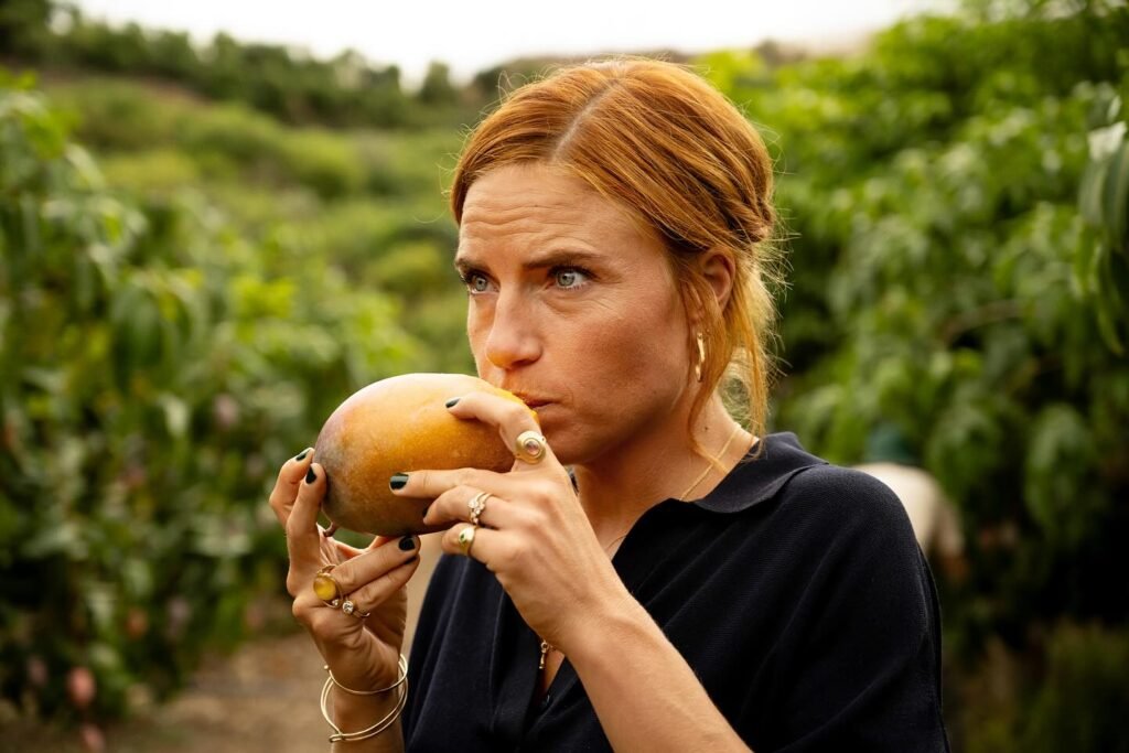 Mango Review Still 4