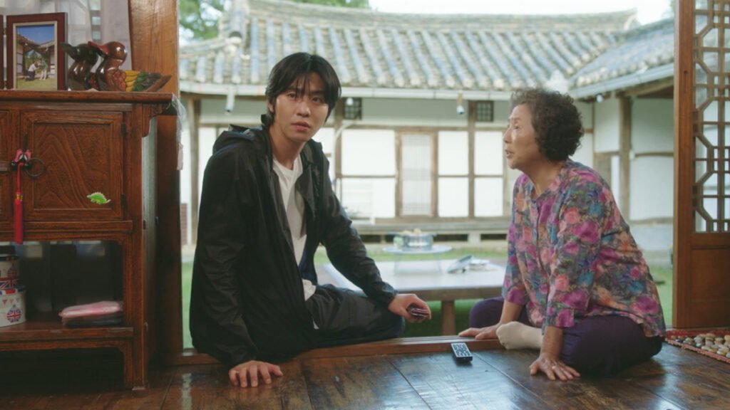 Sold Out On You Episode 1-2 Review Still 7