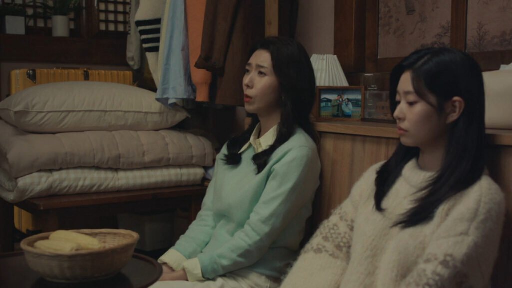 Still Shining Episode 10 Still 6