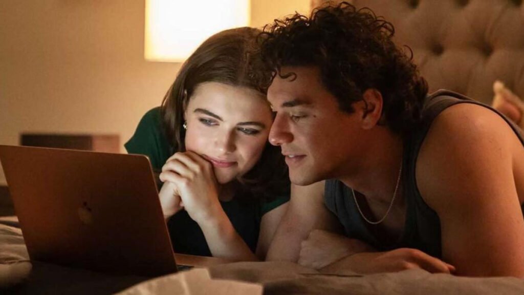 Off Campus Review Still 5