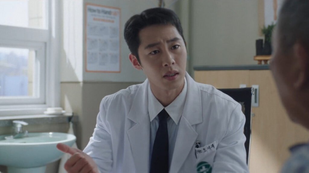 Doctor on the Edge Episode 2 Still 4