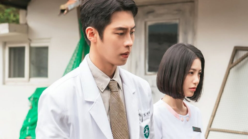 Kdramas Like Doctor on the Edge Still 1