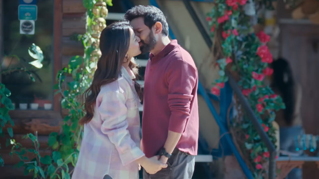 Musafir Cafe Review Still 5
