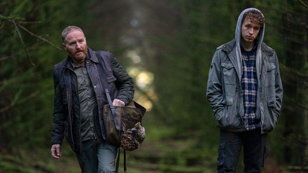 The Dark Review Still 3