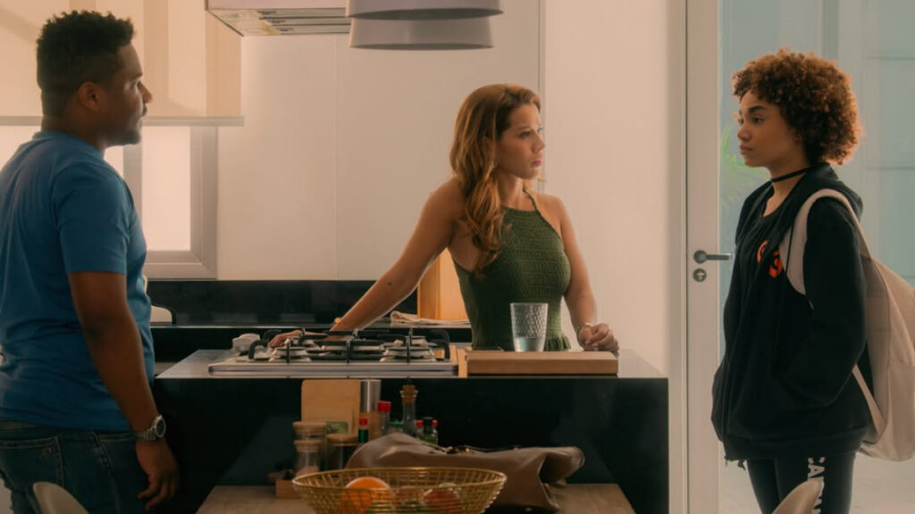 Nando Between Two Worlds Review Still 3