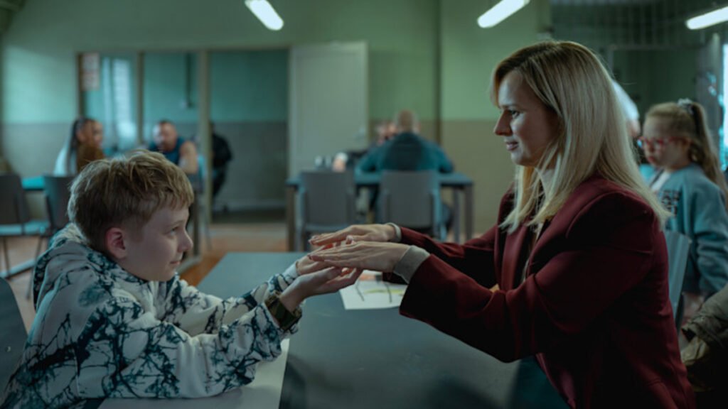 The Mothers of Penguins Season 2 Review Still 4